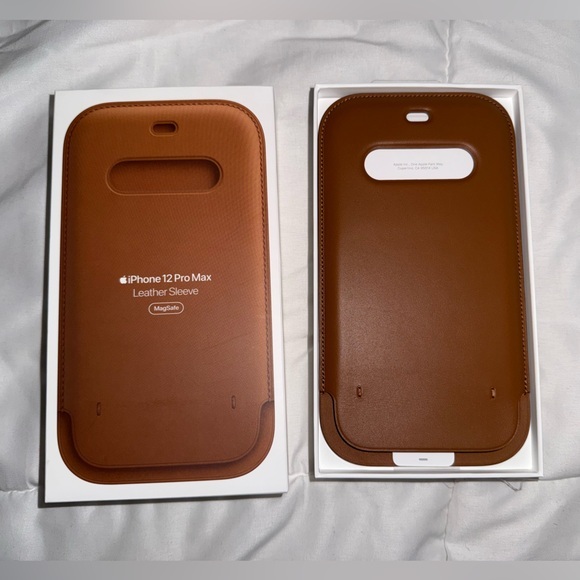 Apple iPhone 12 Pro Max Leather Sleeve - Picture 1 of 4
